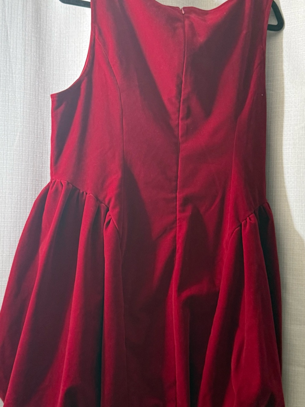 Cider Sleeveless Velvet Fit & Flare Bubble Dress in Deep Red